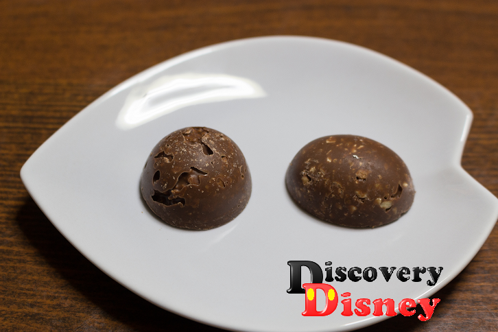 ディズニーお土産の定番チョコレートクランチ人気のメーカーはこれだ Discovery Disney
