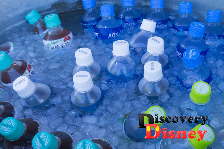熱中症対策 ディズニーでペットボトルが買えるショップ19 Discovery Disney